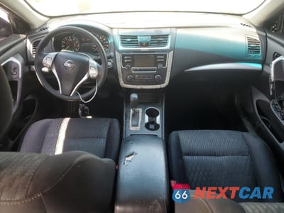 Zdjęcie 8 z 12 samochodu: 2016 NISSAN ALTIMA 2.5 VIN:1N4AL3AP1GN325445 - miniatura