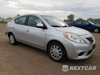 Czwarte zdjęcie samochodu z boku: 2013 NISSAN VERSA S VIN:3N1CN7AP7DL844552 - miniatura