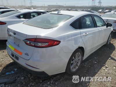 Trzecie zdjęcie samochodu z tyłu: 2020 FORD FUSION SE VIN:3FA6P0LU3LR195736 - miniatura
