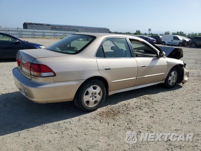 Trzecie zdjęcie samochodu z tyłu: 2002 HONDA ACCORD EX VIN:1HGCG16542A043790 - miniatura