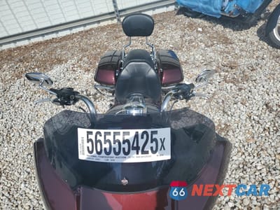 Piąte zdjęcie samochodu w środku: 2019 HARLEY-DAVIDSON FLTRX VIN:1HD1KHC13KB650190 - miniatura