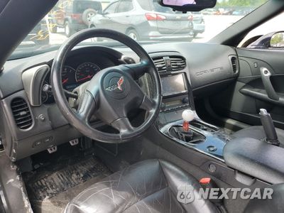 Zdjęcie 8 z 12 samochodu: 2005 CHEVROLET CORVETTE VIN:1G1YY24U955105420 - miniatura