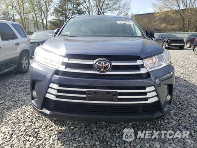 Piąte zdjęcie samochodu w środku: 2019 TOYOTA HIGHLANDER SE VIN:5TDJZRFH3KS965270 - miniatura