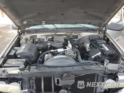 Zdjęcie 12 z 13 samochodu: 1999 CHEVROLET SUBURBAN C1500 VIN:3GNEC16R5XG150577 - miniatura