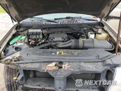 Zdjęcie 12 z 13 samochodu: 2005 LINCOLN NAVIGATOR VIN:5LMFU27525LJ10705 - miniatura