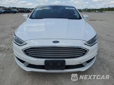Piąte zdjęcie samochodu w środku: 2018 FORD FUSION SE HYBRID VIN:3FA6P0LU1JR178477 - miniatura
