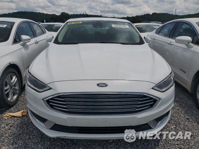 Piąte zdjęcie samochodu w środku: 2018 FORD FUSION SE HYBRID VIN:3FA6P0LU6JR171962 - miniatura