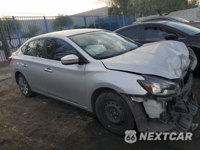 Czwarte zdjęcie samochodu z boku: 2018 NISSAN SENTRA S VIN:3N1AB7AP2JY297771 - miniatura