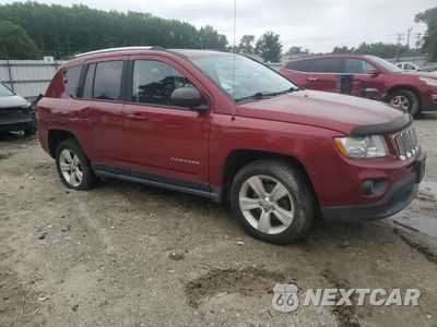Czwarte zdjęcie samochodu z boku: 2012 JEEP COMPASS LATITUDE VIN:1C4NJDEB6CD656110 - miniatura