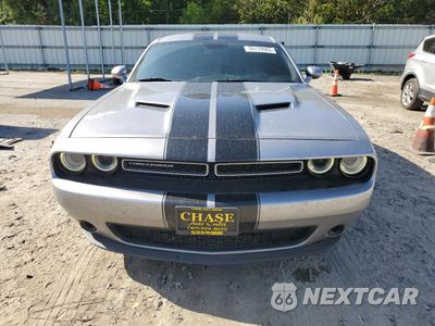 Piąte zdjęcie samochodu w środku: 2017 DODGE CHALLENGER SXT VIN:2C3CDZAG4HH658546 - miniatura