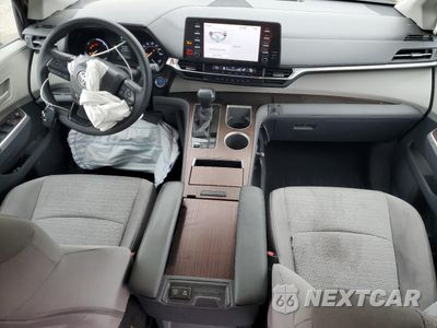 Zdjęcie 8 z 14 samochodu: 2023 TOYOTA SIENNA LE VIN:5TDKRKEC7PS137716 - miniatura