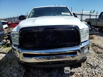 Piąte zdjęcie samochodu w środku: 2014 RAM 2500 ST VIN:3C6UR5CJ1EG139704 - miniatura