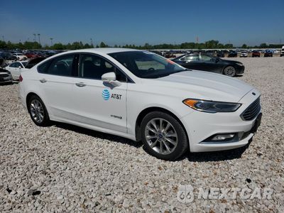 Czwarte zdjęcie samochodu z boku: 2017 FORD FUSION SE HYBRID VIN:3FA6P0LU9HR408938 - miniatura