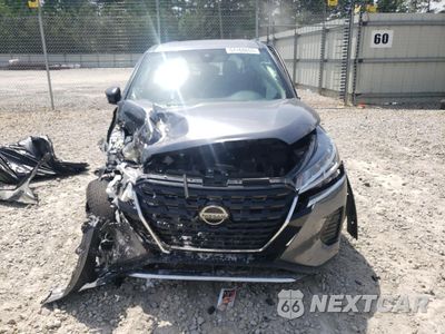 Piąte zdjęcie samochodu w środku: 2021 NISSAN KICKS S VIN:3N1CP5BV1ML524302 - miniatura