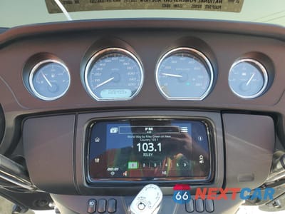Zdjęcie 7 z 9 samochodu: 2019 HARLEY-DAVIDSON FLHTCUTG VIN:1HD1MAF10KB850473 - miniatura