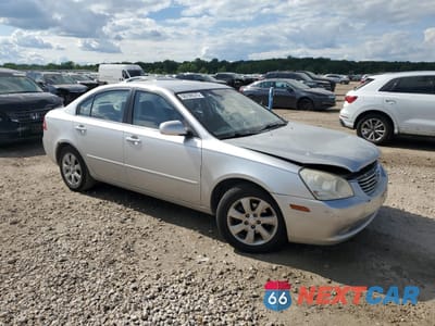 Czwarte zdjęcie samochodu z boku: 2008 KIA OPTIMA LX VIN:KNAGE124585169884 - miniatura