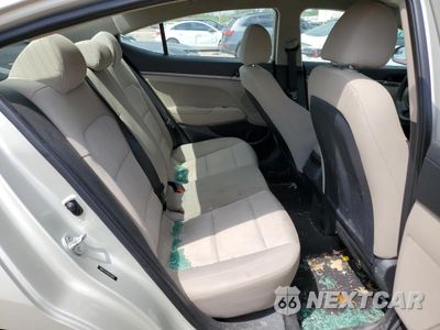Zdjęcie 10 z 12 samochodu: 2017 HYUNDAI ELANTRA SE VIN:5NPD74LF6HH210654 - miniatura