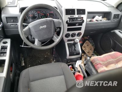 Zdjęcie 8 z 13 samochodu: 2008 JEEP PATRIOT SPORT VIN:1J8FT28W28D731659 - miniatura
