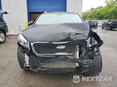 Piąte zdjęcie samochodu w środku: 2018 KIA SORENTO LX VIN:5XYPG4A35JG341948 - miniatura
