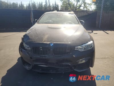 Piąte zdjęcie samochodu w środku: 2016 BMW M4 VIN:WBS3R9C50GK337614 - miniatura