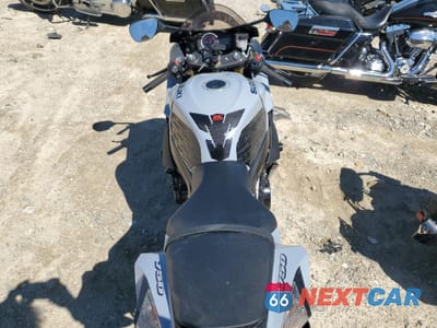 Zdjęcie 6 z 10 samochodu: 2023 SUZUKI GSX-R750 VIN:JS1GR7MA6P7100941 - miniatura