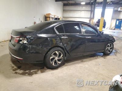 Trzecie zdjęcie samochodu z tyłu: 2017 HONDA ACCORD LX VIN:1HGCR2F32HA299577 - miniatura