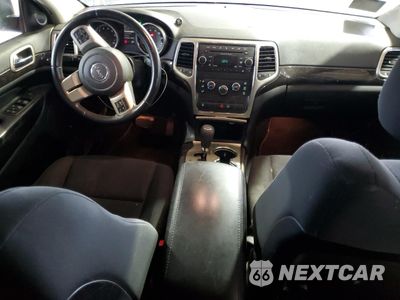 Zdjęcie 8 z 13 samochodu: 2012 JEEP GRAND CHEROKEE LAREDO VIN:1C4RJFAGXCC174874 - miniatura