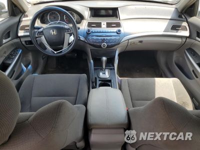 Zdjęcie 8 z 14 samochodu: 2009 HONDA ACCORD EX VIN:1HGCP26779A133596 - miniatura