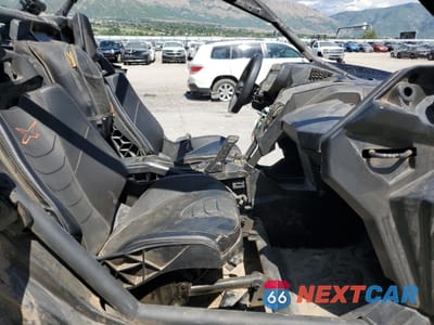 Piąte zdjęcie samochodu w środku: 2021 CAN-AM MAVERICK X3 X RS TURBO RR VIN:3JBVXAV4XMK002729 - miniatura