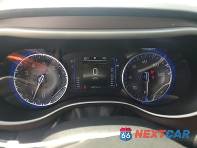 Zdjęcie 9 z 14 samochodu: 2023 CHRYSLER VOYAGER LX VIN:2C4RC1CG9PR526611 - miniatura