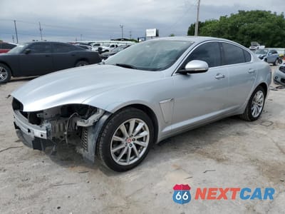2015 JAGUAR XF 2.0T PREMIUM SAJWA0FS5FPU81073 - główne zdjęcie licytacji z USA - miniatura