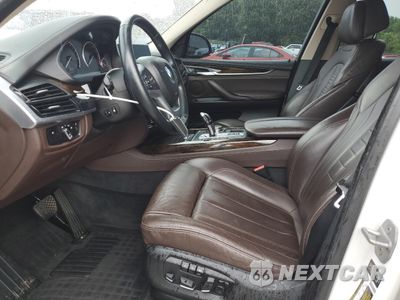Zdjęcie 7 z 16 samochodu: 2015 BMW X5 XDRIVE35D VIN:5UXKS4C53F0J99540 - miniatura