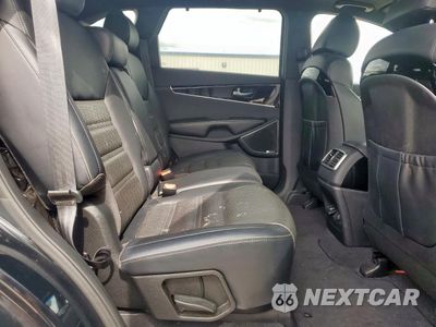Zdjęcie 10 z 14 samochodu: 2019 KIA SORENTO SX VIN:5XYPKDA56KG544039 - miniatura