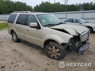 Czwarte zdjęcie samochodu z boku: 2005 LINCOLN NAVIGATOR VIN:5LMFU27525LJ10705 - miniatura