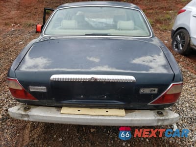 Zdjęcie 6 z 13 samochodu: 1998 JAGUAR VANDENPLAS VIN:SAJKX6247WC835061 - miniatura