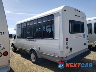 Trzecie zdjęcie samochodu z tyłu: 2007 FORD ECONOLINE E450 SUPER DUTY CUTAWAY VAN VIN:1FDXE45S47DB29942 - miniatura