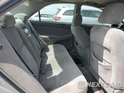 Zdjęcie 10 z 12 samochodu: 2004 TOYOTA CAMRY LE VIN:4T1BE32K24U873754 - miniatura