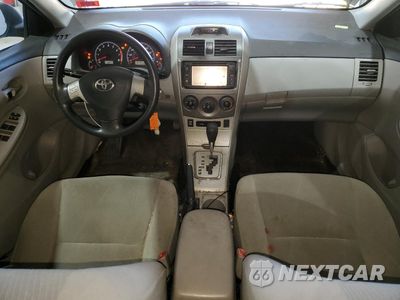 Zdjęcie 8 z 15 samochodu: 2013 TOYOTA COROLLA BASE VIN:2T1BU4EE0DC030118 - miniatura