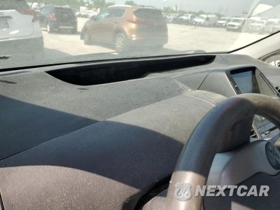 Zdjęcie 9 z 12 samochodu: 2007 TOYOTA PRIUS VIN:JTDKB20UX67533281 - miniatura