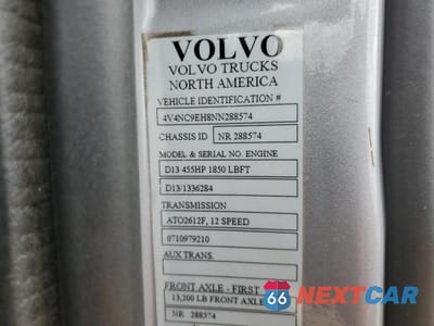 Zdjęcie 10 z 10 samochodu: 2022 VOLVO VNL VIN:4V4NC9EH8NN288574 - miniatura