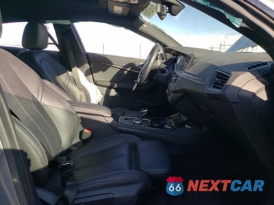 Zdjęcie 7 z 12 samochodu: 2024 BMW M235XI VIN:WBA13AL02R7N74341 - miniatura