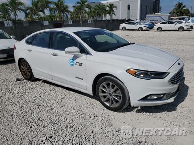 Czwarte zdjęcie samochodu z boku: 2017 FORD FUSION SE HYBRID VIN:3FA6P0LU4HR359695 - miniatura