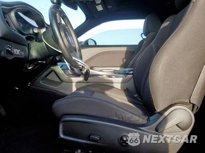 Zdjęcie 7 z 13 samochodu: 2018 DODGE CHALLENGER SXT VIN:2C3CDZAG4JH204576 - miniatura