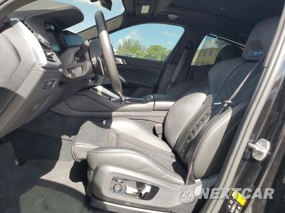 Zdjęcie 7 z 13 samochodu: 2021 BMW X6 M VIN:5YMCY0C0XN9K41642 - miniatura