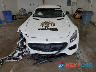 Piąte zdjęcie samochodu w środku: 2016 MERCEDES-BENZ AMG GT S VIN:WDDYJ7JA7GA003357 - miniatura