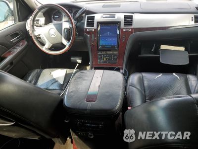 Zdjęcie 8 z 13 samochodu: 2008 CADILLAC ESCALADE LUXURY VIN:1GYFK63878R105936 - miniatura