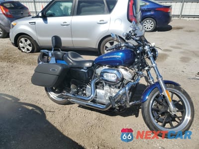 2017 HARLEY-DAVIDSON XL883 SUPERLOW 1HD4CR214HC409677 - główne zdjęcie licytacji z USA - miniatura
