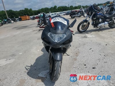 Drugie zdjęcie samochodu z przodu: 2002 SUZUKI GSX-R750 VIN:JS1GR7HA322104543 - miniatura
