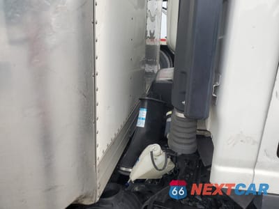 Zdjęcie 11 z 14 samochodu: 2022 ISUZU NRR VIN:JALE5W167N7306896 - miniatura