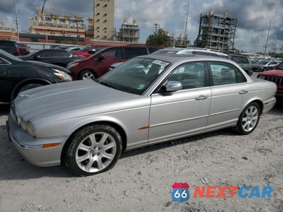 2004 JAGUAR VANDENPLAS SAJEA74C14SG02291 - główne zdjęcie licytacji z USA - miniatura
